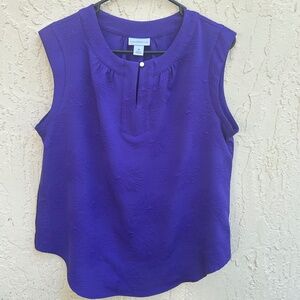 Liz Claiborne Sleeveless Top Womens Size med Purple Scoop Neck gold accent